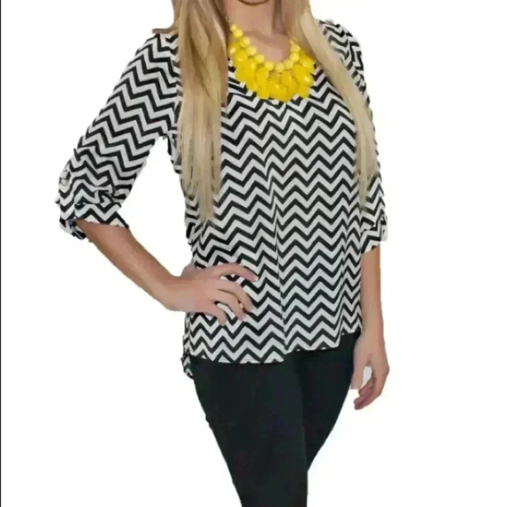 💥Esmoda Zigzag Top Lightweight